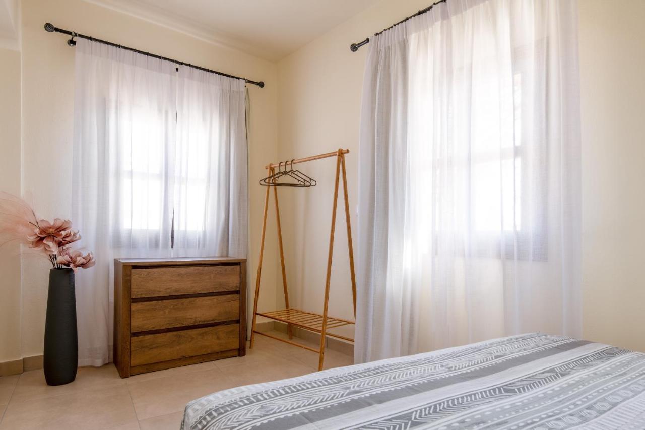 To Rodi Apartments Rhodes City Екстериор снимка
