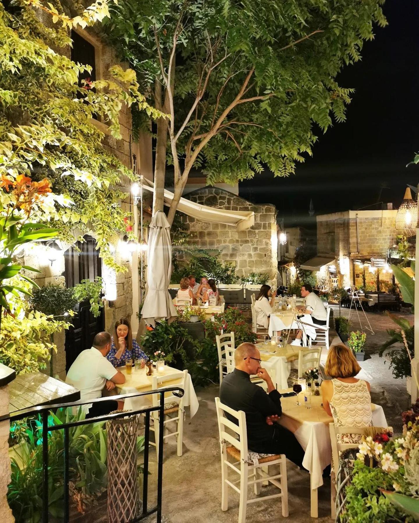 To Rodi Apartments Rhodes City Екстериор снимка